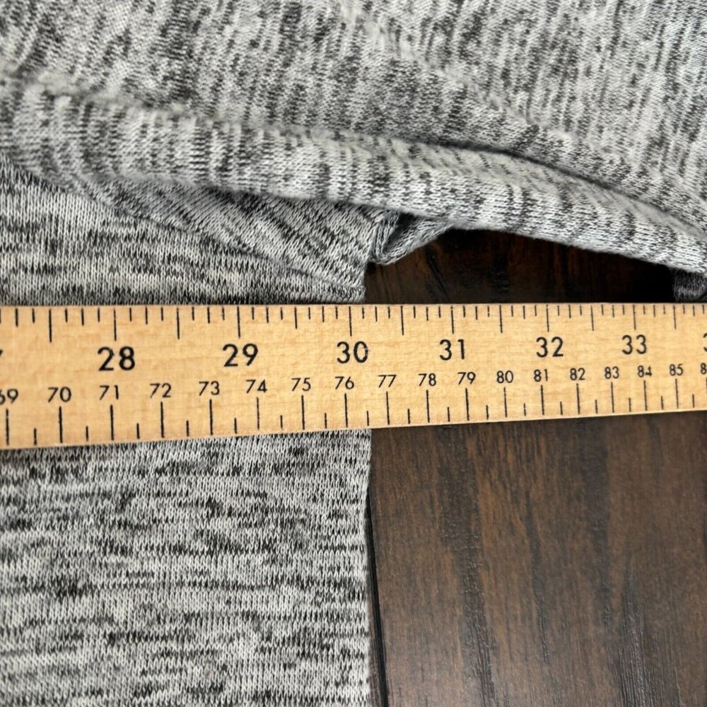 Catherines Knit Top 3X Gray Sequin Beaded Penguin Cinched Sides 3/4 Sleeves - Picture 8 of 10